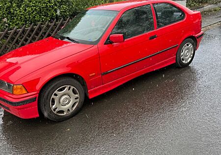 BMW 316i Compact