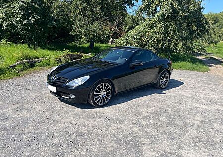 Mercedes-Benz SLK 200 KOMPRESSOR - Scheckheftgepflegt bei MB