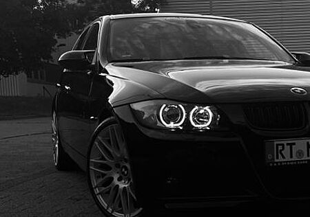 BMW 325i - 3.0 Liter