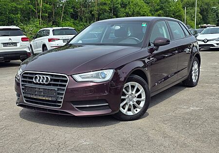 Audi A3 Sportback attraction Navi*Xenon*