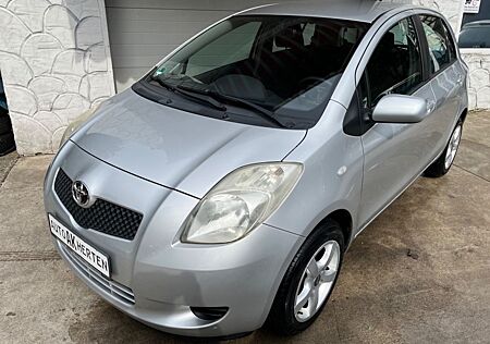 Toyota Yaris Sol * NAVI * 108.500 KM * TOP * 8 FACH *