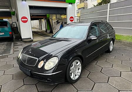 Mercedes-Benz E 320 T Avantgarde Xenon/Leder/MFL/SH/Schiebeda.