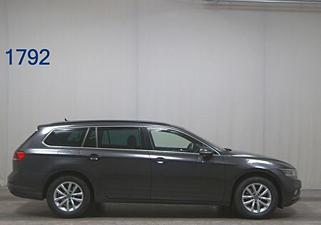 VW Passat Variant Volkswagen 2.0 TDI BMT Business AHK Navi LM
