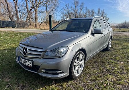Mercedes-Benz C 180 T - Modell Avantgarde AHK Leder Xenon Navi