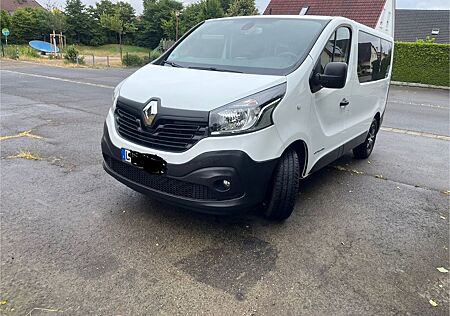 Renault Trafic Combi dCi 145 L1H1 8 Sitzer