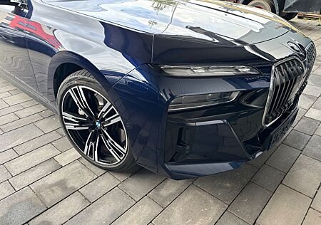 BMW i7 xDrive 60 MSport Cinema+Lounge Merino Tartufo