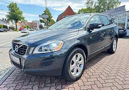 Volvo XC 60 XC60 Summum AWD STANDHEIZUNG+PANORAMA+KAMERA+XEN