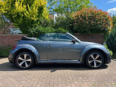 Volkswagen VW Beetle Cabrio 2.0 TSI DSG R-Line Exclusive |