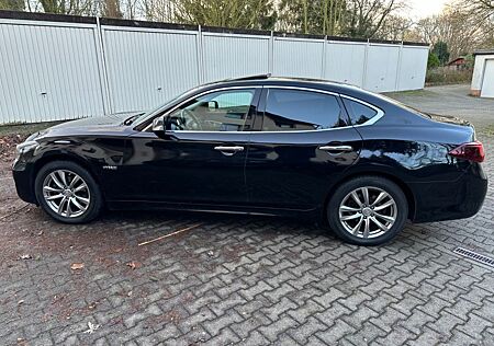 Infiniti Q70 37 V6 S Premium Hybrid 3.5 Vollausstattung