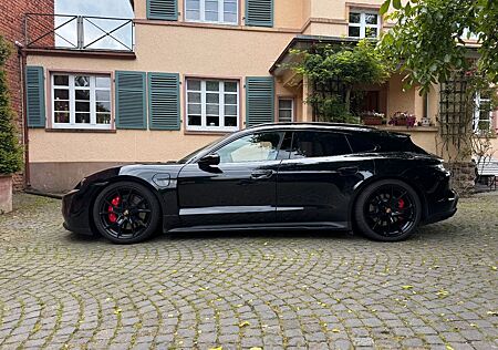 Porsche Taycan GTS Sport Turismo GTS Panorama 360°