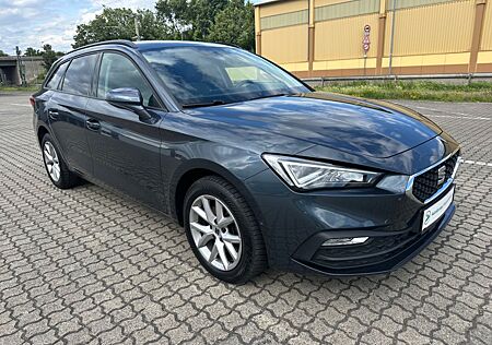 Seat Leon Sportstourer Style 2.0 DSG/LED/KAM/NAV/PDC!