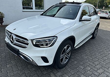 Mercedes-Benz GLC 220 d 4M AMG Int. Panorama LED Kamera