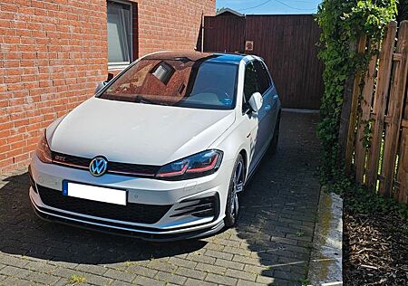 VW Golf Volkswagen 2.0 TSI DSG GTI Performance - Vollausstatt.