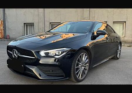 Mercedes-Benz CLA 200 AMG LINE