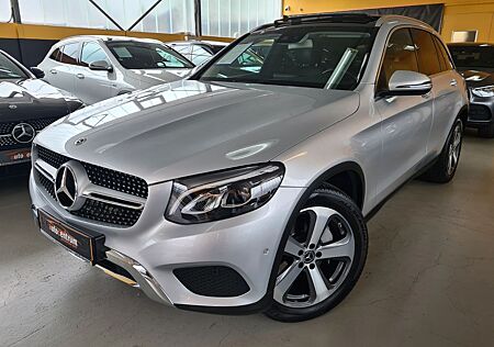 Mercedes-Benz GLC 220 GLC 220d 9G 4M Off-Road*Pano*LED*AHK*Kamera*19"