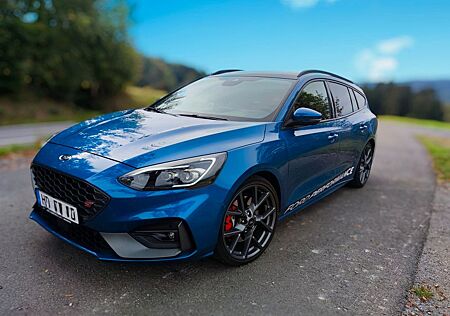 Ford Focus ST Turnier, MATRIX, B&O, AHK, ACC, KAMERA