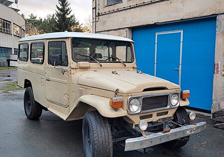 Toyota Land Cruiser FJ 45 Buschtaxi Kein BJ HJ 42 40