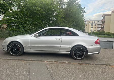 Mercedes-Benz CLK 320 AVANTGARDE Avantgarde
