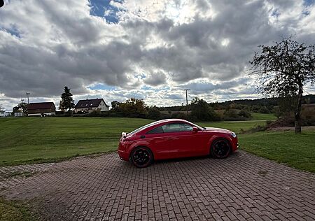 Audi TT Coupe 3.2 quattro -