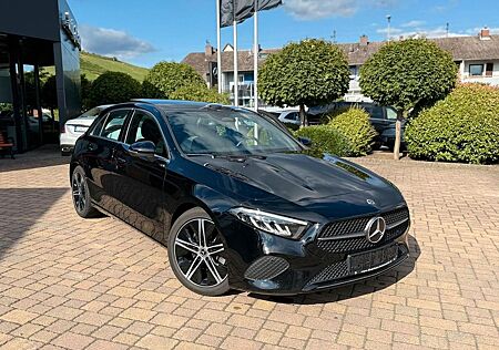 Mercedes-Benz A 180 A 180d+Progressive+SHZG+PANO+NAVI+KAMERA+TEMP