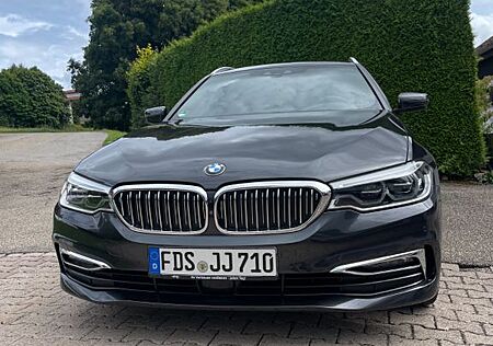 BMW 520d xDrive Touring Aut.Luxury Line AHK