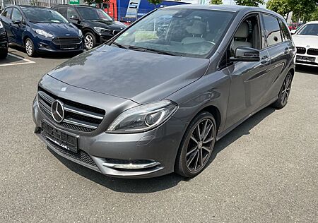 Mercedes-Benz B 200 Automatik *Leder*Xenon*AHK*NAVI*