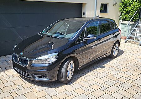 BMW 2er 225 Active Tourer 225xe iPerf. Top-Ausstattung