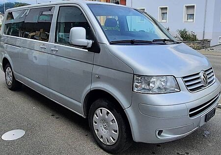 VW T5 Caravelle Volkswagen mit 9 Sitzen