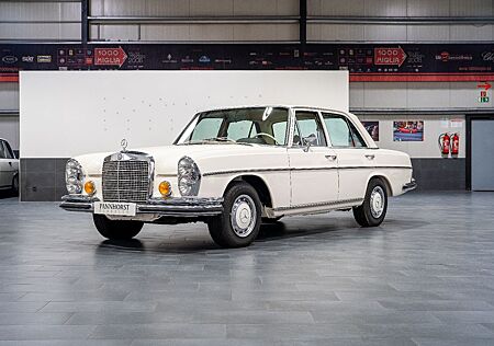 Mercedes-Benz 280 W108 280SE 4.5 Limousine