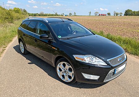 Ford Mondeo 2,5 Turnier Titanium X m. Vollausstattung
