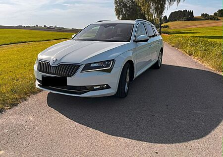 Skoda Superb 2.0 TDI SCR 140kW DSG Style Combi Style