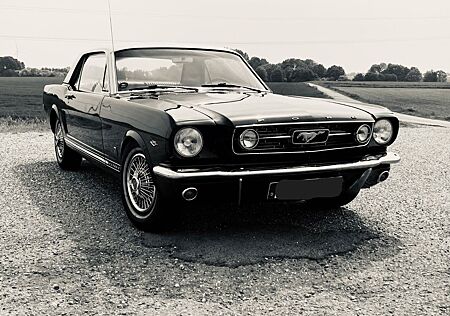 Ford Mustang A- Code GT Coupe