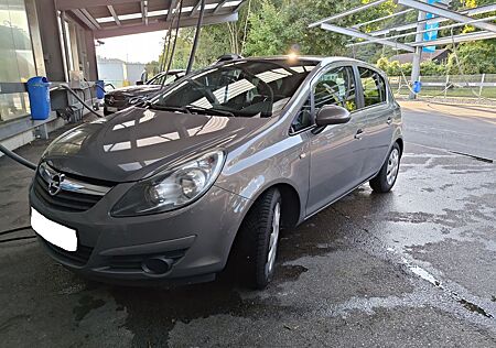Opel Corsa D 1.4 " TÜV NEU"