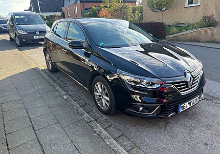 Renault Megane ENERGY TCe 130 EDC Intens Intens