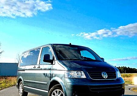 VW T5 Multivan Volkswagen / sehr gepflegt / inkl. Dachbox usw.