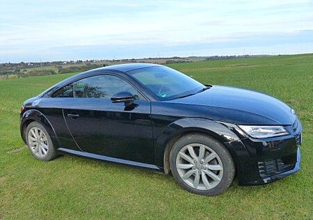 Audi TT Coupe 2.0 TFSI S tronic quattro -