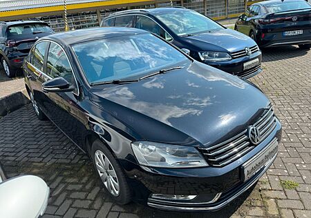 VW Passat Volkswagen Lim. Comfortline BlueMotion