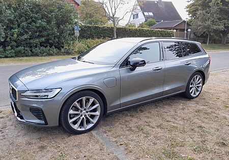 Volvo V60 T8 Twin Engine AWD Geartronic R Design R...