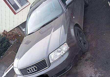 Audi A6 2.5 TDI 132kW quattro Avant -