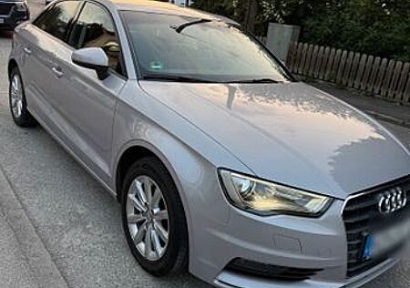 Audi A3 2.0 TDI S tronic Ambiente Ambiente