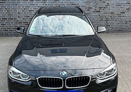 BMW 320i Touring Sport Line Sport Line
