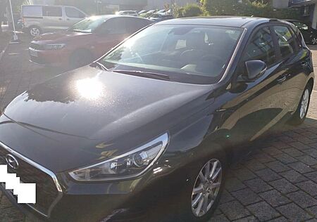Hyundai i30 Select-- Garantie bis 2030 möglich