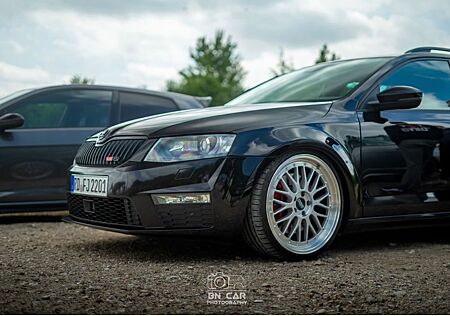 Skoda Octavia 2.0 TSI DSG RS 230 Combi RS