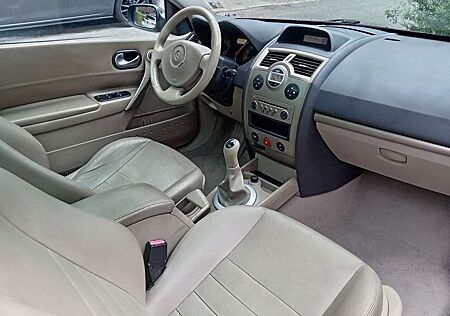 Renault Megane -Cabriolet 1.6i-82 kW-Tüv05/26-1.290€ Fest