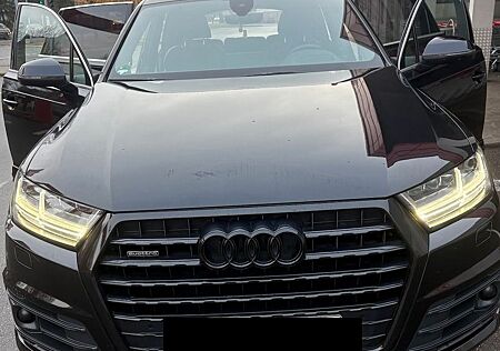 Audi Q7 50 TDI quattro tiptronic S line S line
