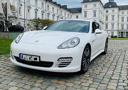 Porsche Panamera 4S S mit APPROVED