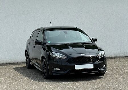 Ford Focus Lim. ST-Line/1.HAND/ZR NEU/NAVI/MFL/TOP