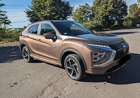 Mitsubishi Eclipse Cross 2.4 PLUG-IN HYBRID 4WD Select ...