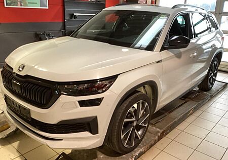 Skoda Kodiaq Sportline 4x4 2.0 TDI /MATRIX/AHK/PANO/