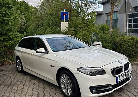 BMW 520d xDrive Touring A -